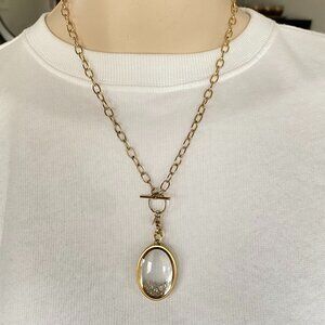 Origami Owl Gold Toggle Chain Oval Necklace Pendant